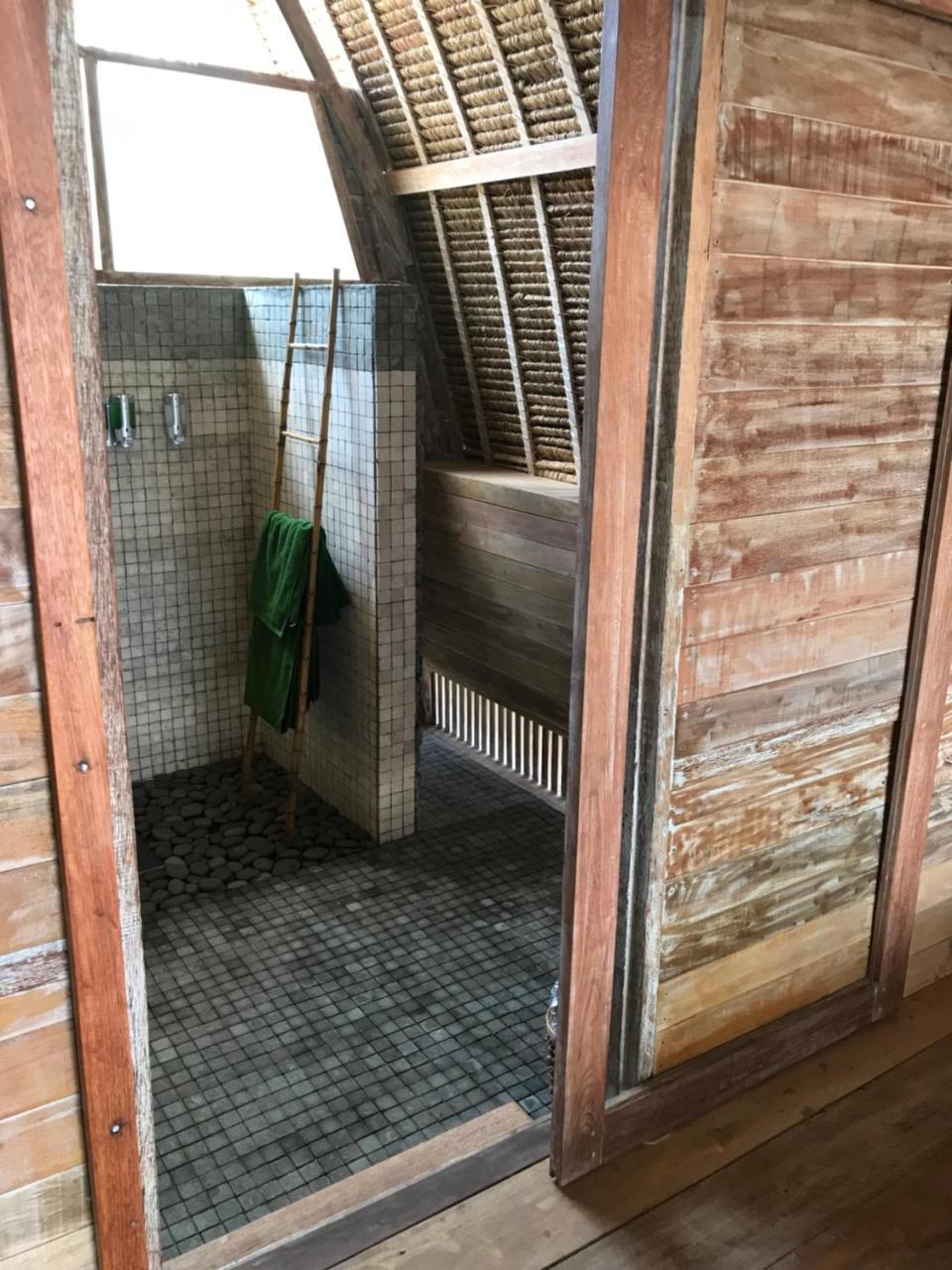 Alam Karang Hotel Gili Gede Екстериор снимка