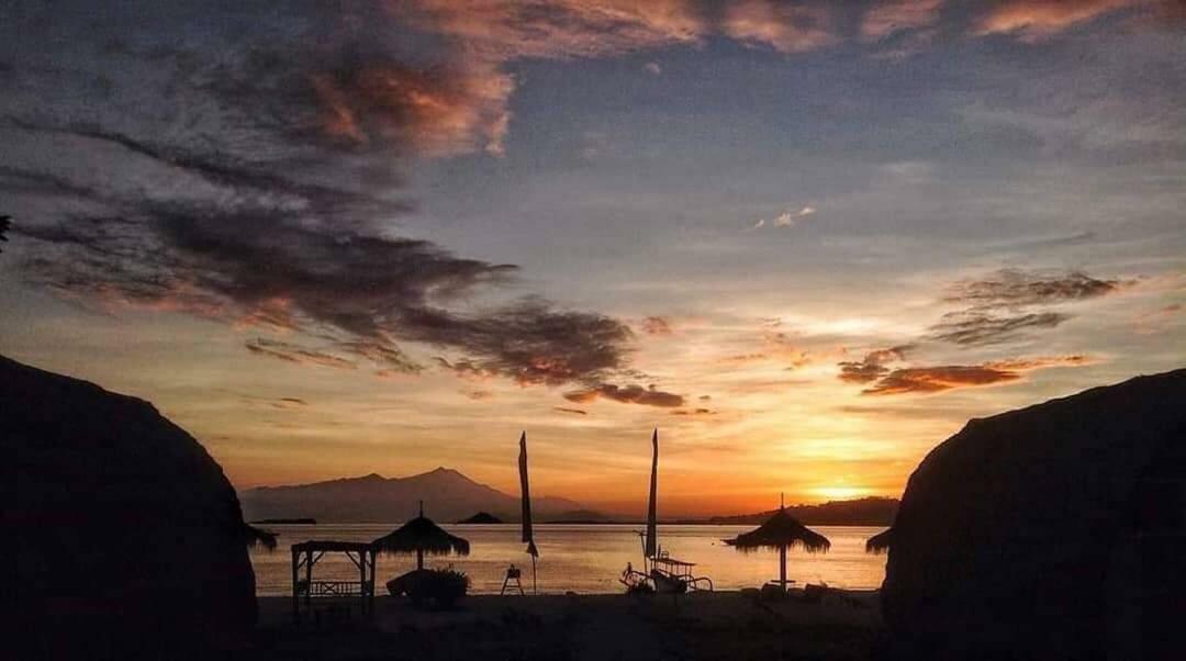 Alam Karang Hotel Gili Gede Екстериор снимка