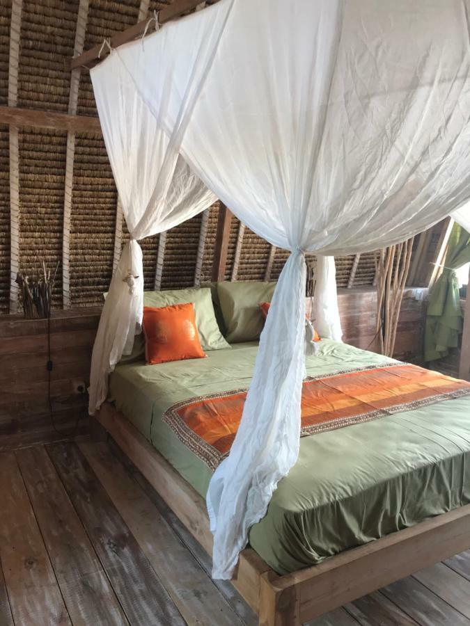 Alam Karang Hotel Gili Gede Екстериор снимка
