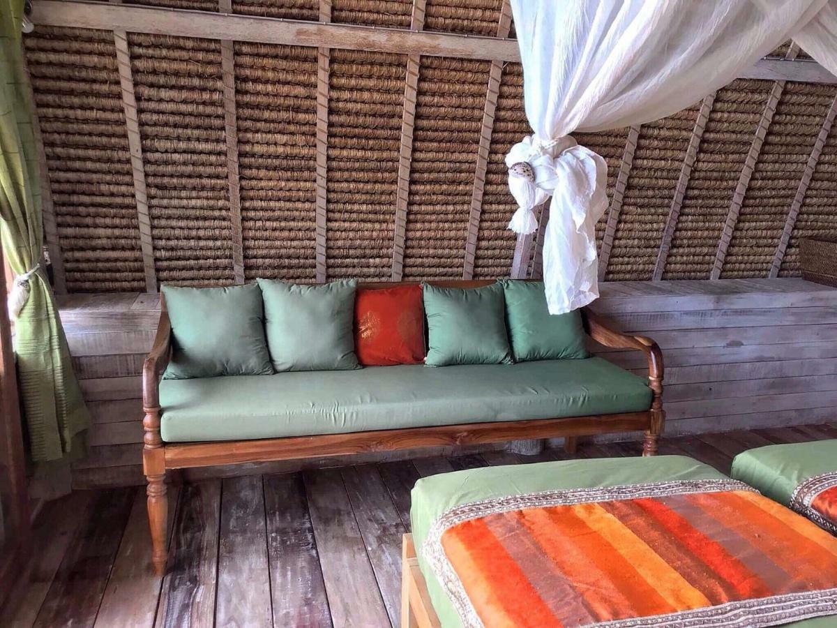 Alam Karang Hotel Gili Gede Екстериор снимка